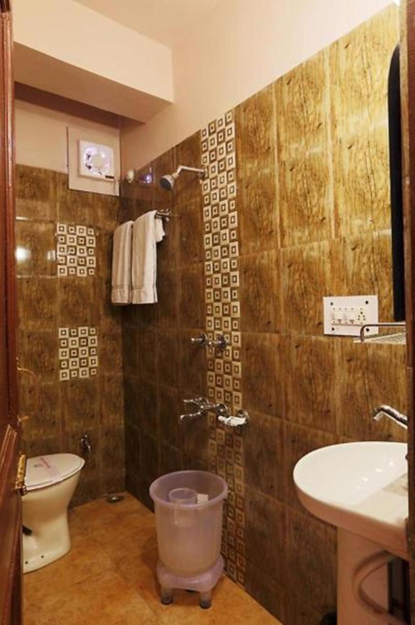 Harmony Purple Mall Road Hotel Shimla Exterior photo
